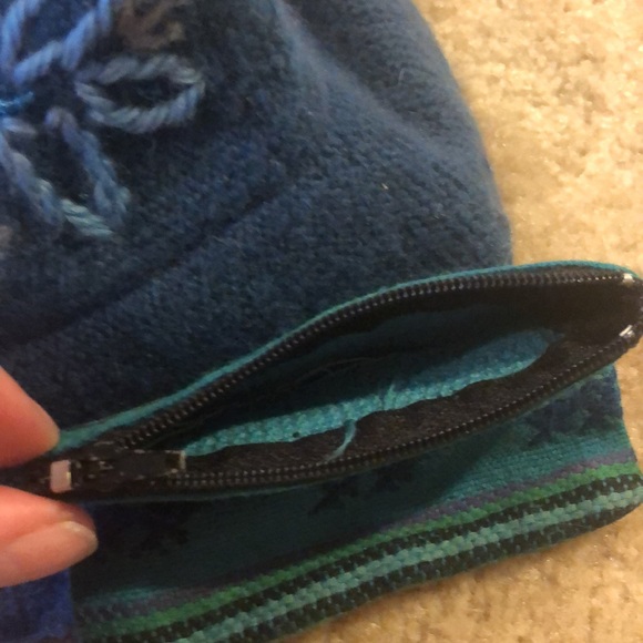 S/M Gap had and cloth change purse - Picture 3 of 13